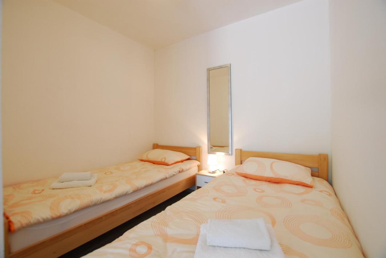 Apartments With A Parking Space Rijeka - 18146 Esterno foto
